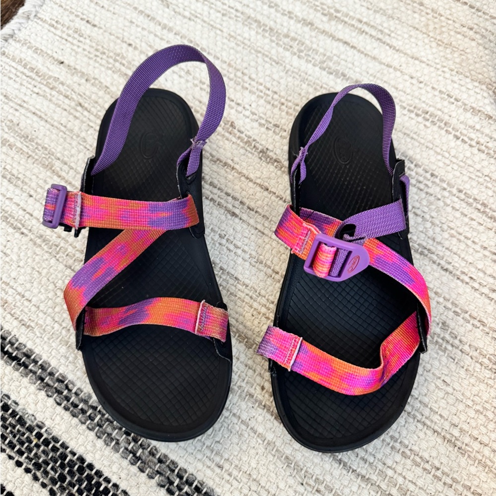 CHACO Pink and Purple Lowdown Sandal Size 8